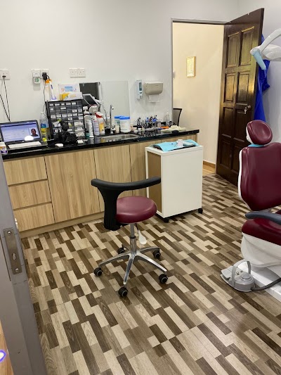 klinik-gigi-Bandar Botanik-2